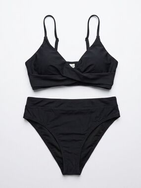 Black‎ Women's Bikini Set - Classic High-Waist Swim